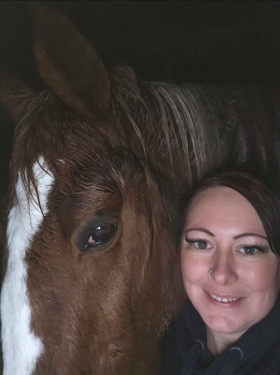 CindersDebbie's tweet photo. Me and Serena 🥰🥰 my partner loan horse 😍😍 https://t.co/wU4l0Q1q6Z