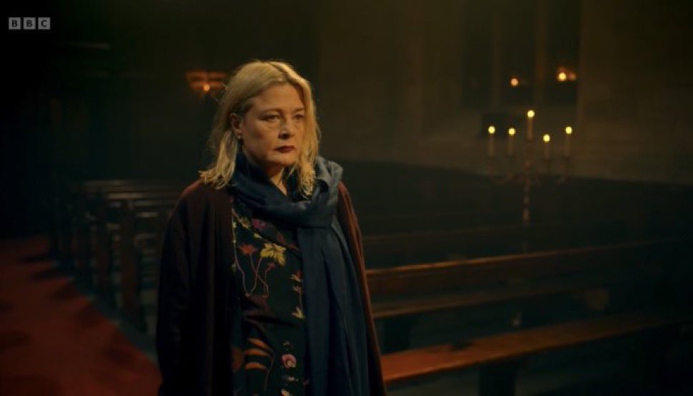 thejasvalentine's tweet photo. She’d had enough of being in the game (imo), and that was her exit route. Spectacular, baffling TV #TheTraitors https://t.co/RFRXR2xVUk