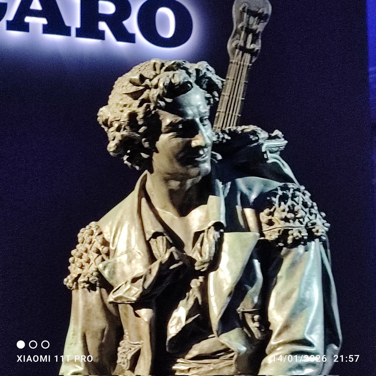 Texring's tweet image. Félicitations aux équipes du Figaro pour la célébration au Grand Palais du bicentenaire : exposition riche en pièces rares et pour l'inauguration un éblouissant récital Luchini sur des textes des prestigieux auteurs du Figaro en commençant par Villemessant que rien n'arrêtait