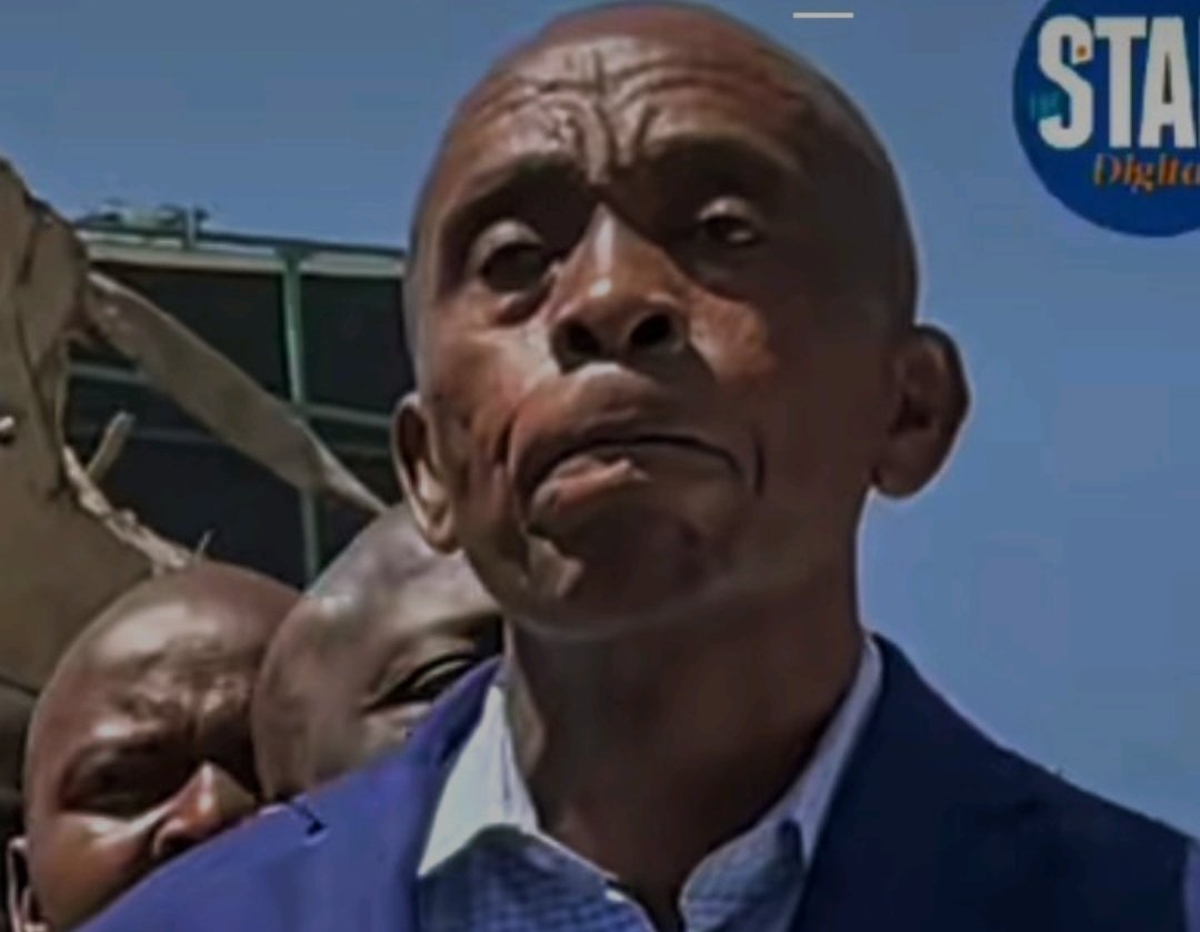 dekim_Kalvino's tweet image. Only men can understand the pain this man is going through.
His facial expression says it all