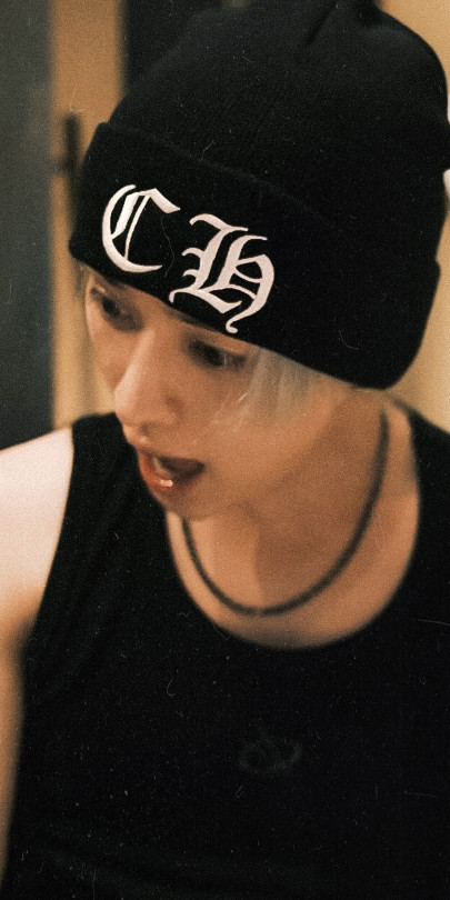 switchversmiso's tweet image. these are so attractive to me he's a lil silly isn't he