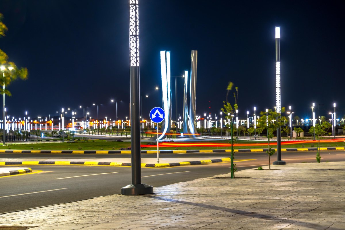 •  جماليات
•  تفاصيل حضرية 🌿

حداثة 🌃
🔹 في الملامح 
🔹في المساحات 
🔹وفي أدق التفاصيل 

📸 | #حائل_الأجمل • #أمانة_منطقة_حائل