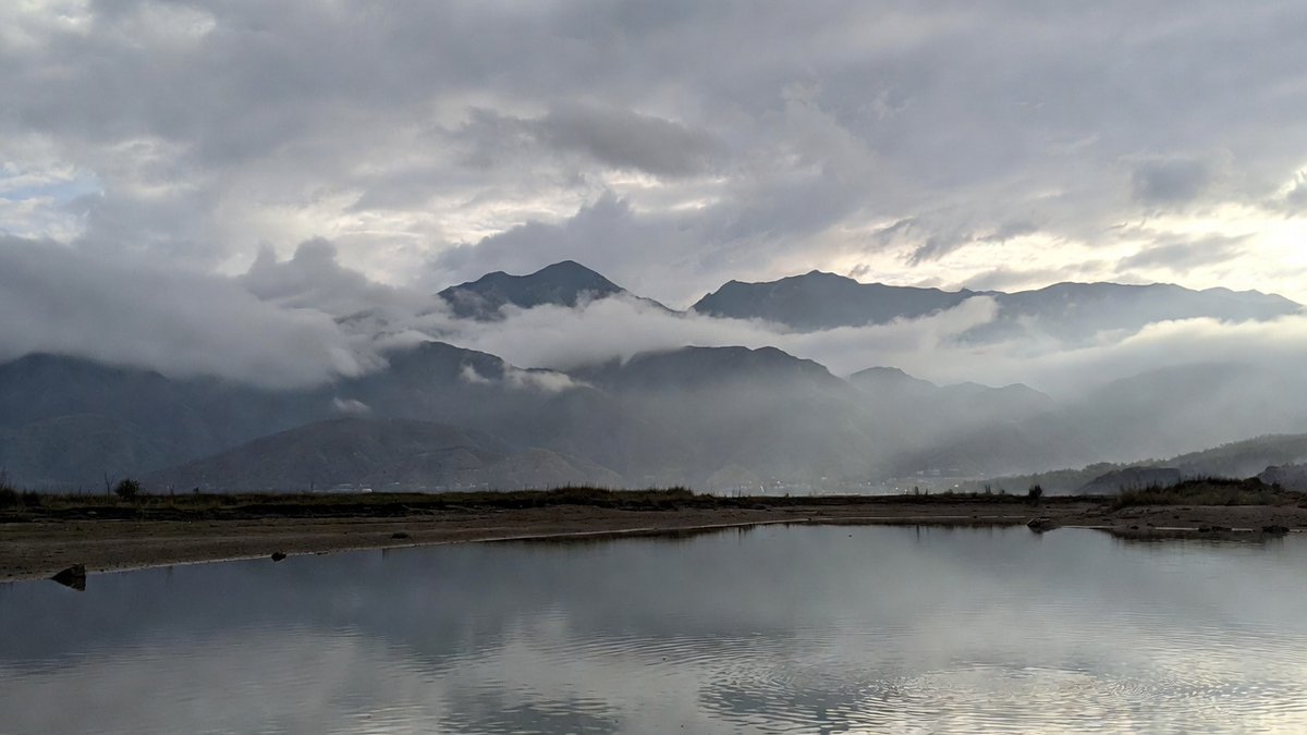 Life2See's tweet image. Thiền không thay đổi thế giới, nhưng thay đổi cách ta nhìn thế giới 🌍 #Umi @Pact_Swap @_technotainment @YOM_Official