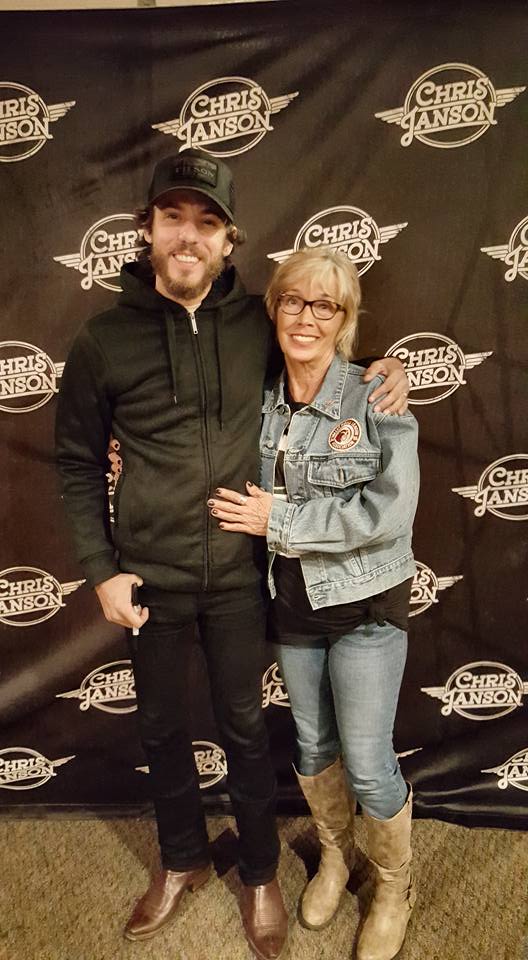 SHMILY_'s tweet image. My Mom @greatfortyeight passed away yesterday My buddy and I did NASCAR concerts sports Until 5 yrs she stayed in hospitals/rehabs We ♥️ @janson_chris Playing Bye Mom at the service and burying her in her @JalenHurts @Eagles jersey I love you Mom 😢