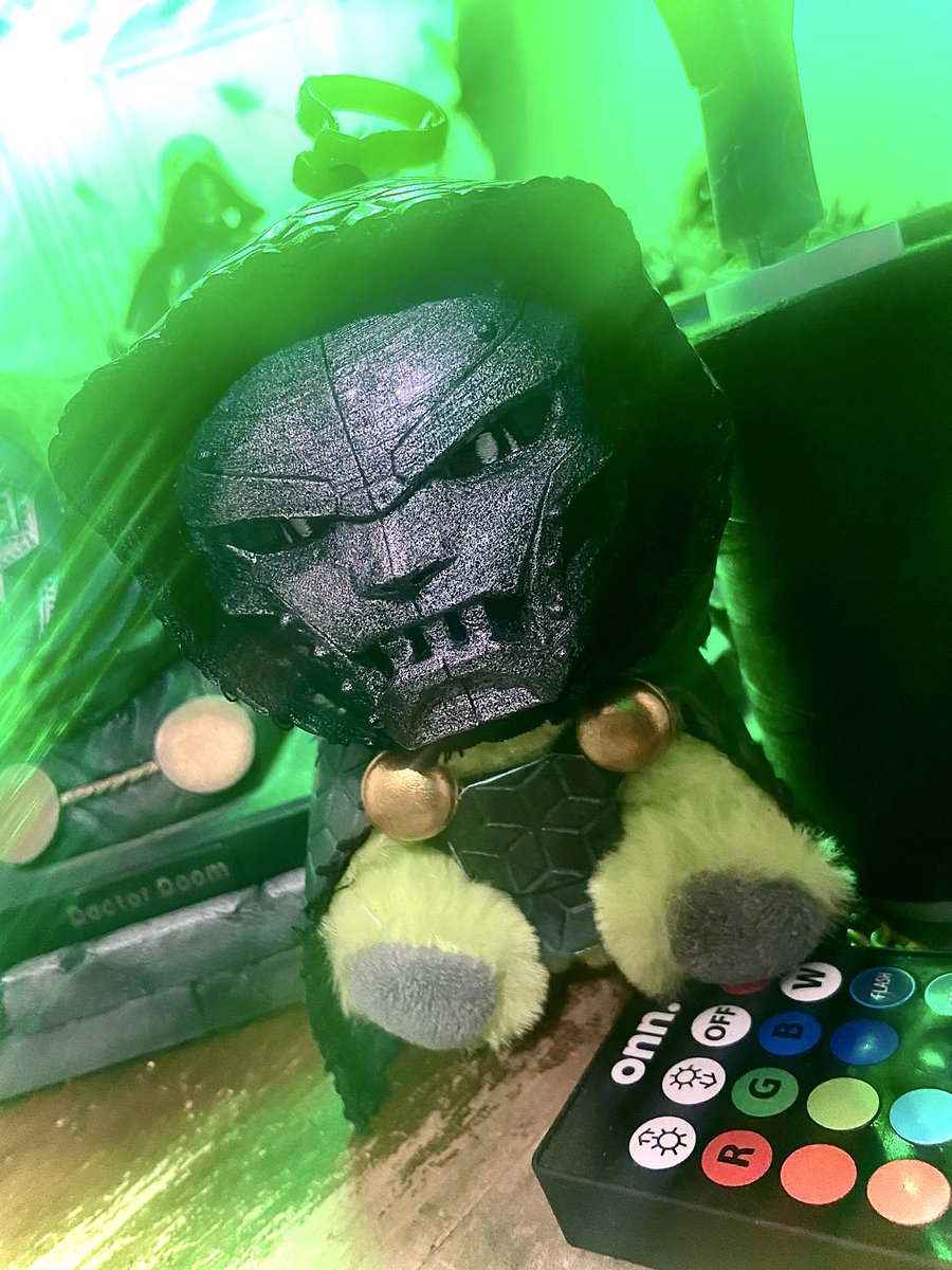 Turned this $5 wannabe Labubu bag clip thing into a lil Doctor Doom. Good times 🦾

#DrDoom #DoctorDoom #Doomsday #AvengersDoomsday #Marvel #MarvelStudios <a href="/Marvel/">Marvel Entertainment</a> <a href="/MarvelStudios/">Marvel Studios</a> <a href="/Avengers/">Avengers</a>