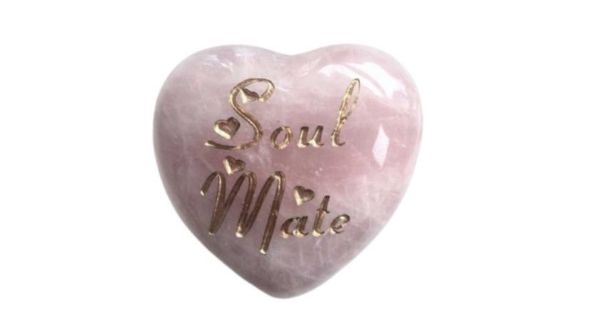 rosierpearl's tweet image. heart-shaped trinkets