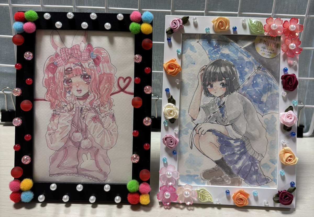 #SOUSAKU配信リレー でアタリだけ取ってた額縁が完成しました。
まだ接着が甘くて取れやすい場所もあるので適宜修正します。

額縁の中は恋千架さん<a href="/koichika_masato/">恋千架真斗@アトHEN</a> から購入して保存していたハガキサイズ原画になります。