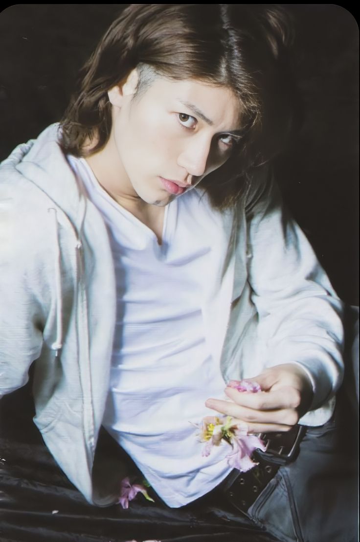 キリリとした眼力も素敵🩷 #三浦春馬