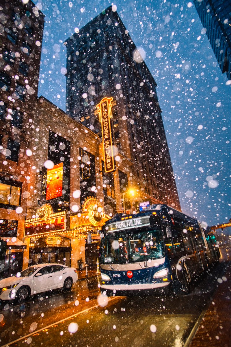 alexfarmerphoto's tweet image. Snow falling by Playhouse Square.