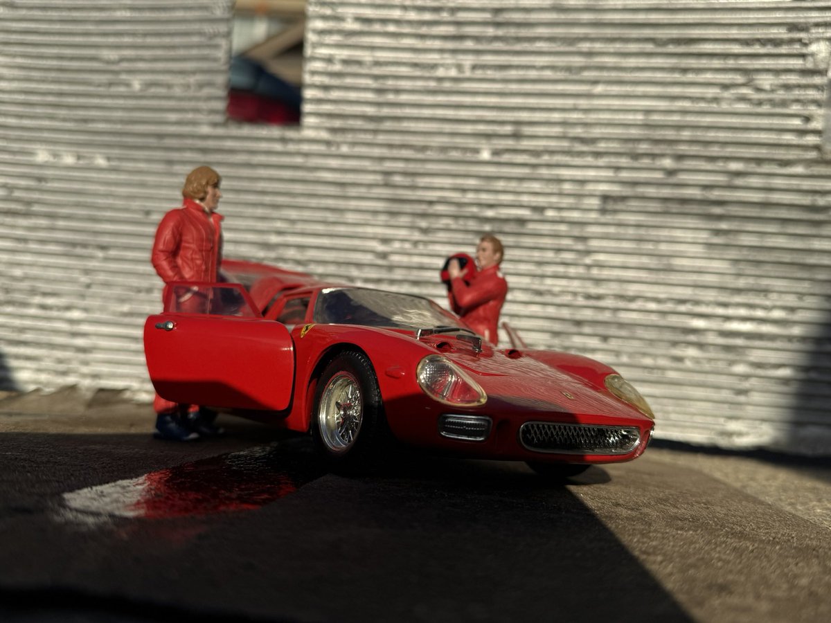 CurrenSy_Spitta's tweet photo. Here’s some of my toy car photography for ya tho. Coffee table book coming soon. https://t.co/aRWmYex8OH