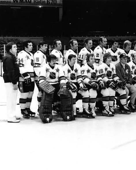Did you know? The 1974 NHL All-Star Game was Jan. 29 at Chicago Stadium. I joined Clarke, Parent &amp; Van Impe representing the Flyers for the West in a 6–5 win. Can you spot me in this photo? 👀 See any other familiar faces? <a href="/FlyersAlumni/">Flyers Alumni</a> #FlyersHistory #NHLHistory