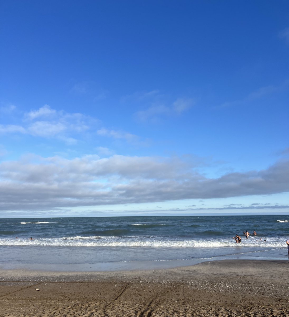 cconrado__'s tweet image. Todo tratamiento posible de la neurosis: el mar