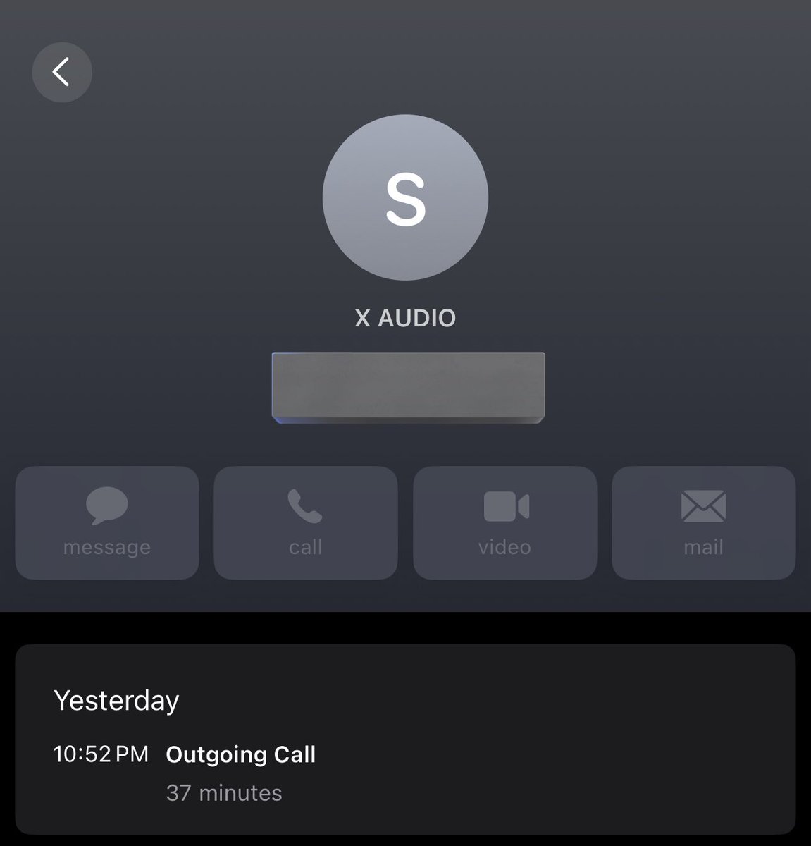 oln1i's tweet image. "رغم الوداع المرّ و الواقع الشين
وذنوبي اللي كل ليل أقترفها

ودي أشوف شلون ضحكتك هالحين
تغيّرت و لّا مثل ما عرفها."