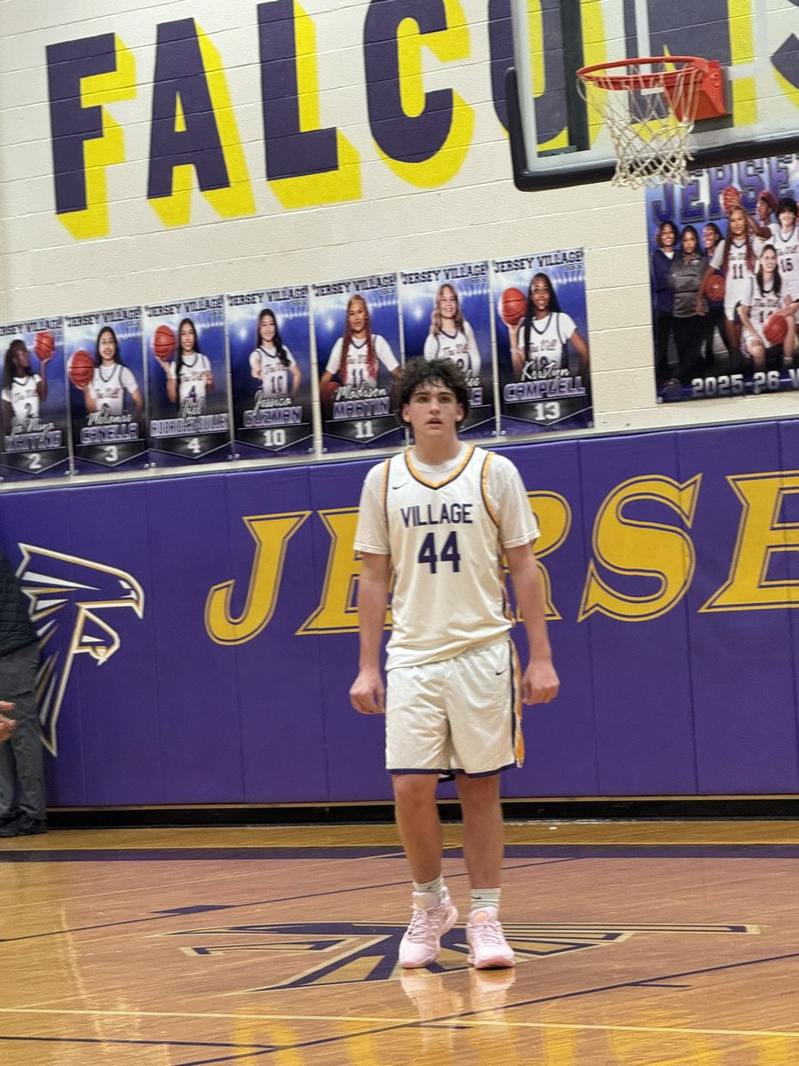 HoopsJV's tweet photo. Junior Varsity 
#FastFlight https://t.co/eOBDwHrpUc