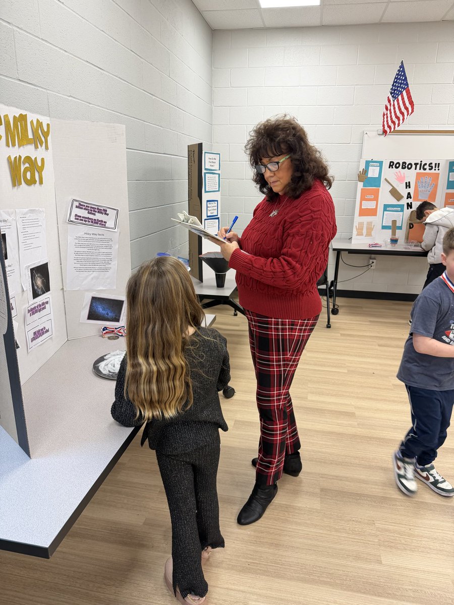 Free Home ES tweet media