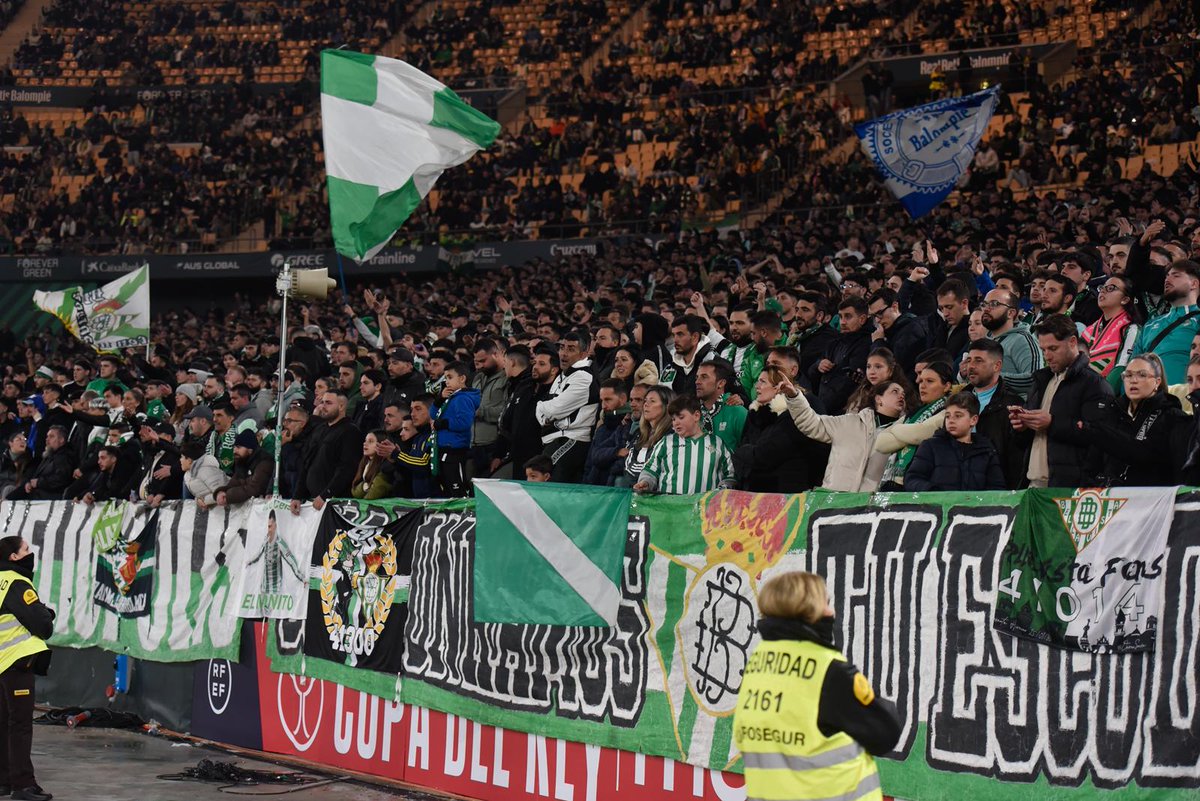 Con dos 🥚🥚vamoss <a href="/RealBetis/">Real Betis Balompié 🌴💚</a> a cuartos de final!!! 
Deossa sigue en crecimiento, para mí junto a Ruibal el mejor del partido, se noto mucho la entrada de fornals y Pablito, ahora a seguir sumando💚🏆
A la copa a la copa mi Betis juega 🎵🎶