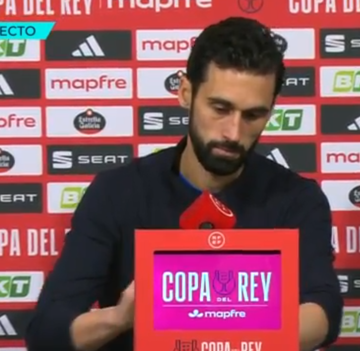 theMadridZone's tweet photo. 🚨 Alvaro Arbeloa: "I still believe that the team I put on the pitch is excellent.

My players are WONDERFUL, EXTRAORDINARY players.

It's all my fault, not theirs." https://t.co/4U8HImQ7HJ