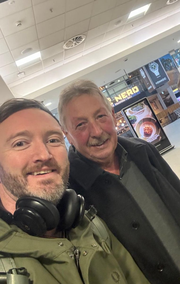 KNEECAPCEOL's tweet image. GRMA to all our loyal supporters for making the journey to London today to support us. 💚🤍🧡