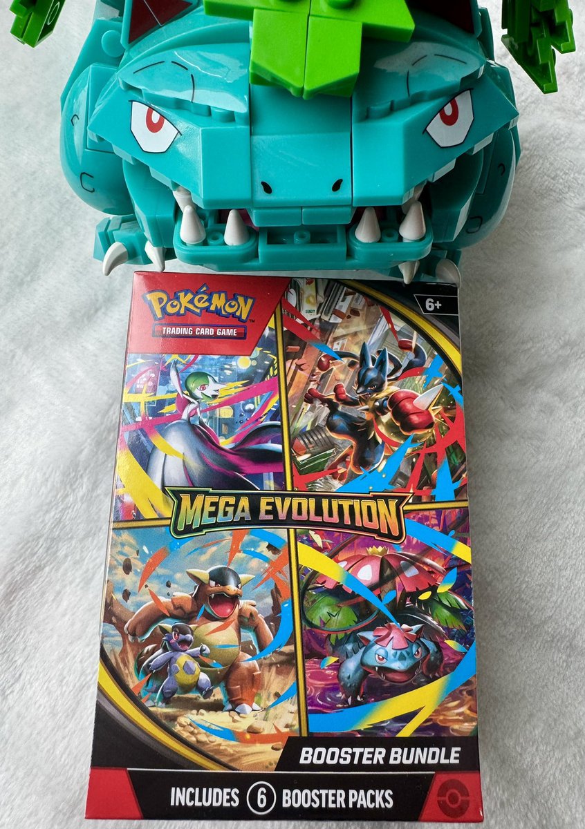 inxfernal's tweet image. For my FIRSTTT giveaway of 2026, I’m teaming up with the magnificent @moonbreonbaby!

✨We are giving away a Mega Evolution Booster Bundle &amp;amp; a $50 (usd) Pokemon Center Giftcard! ✨

To enter:
     • follow @moonbreonbaby &amp;amp; @inxfernal 
     • like &amp;amp; repost 
     • comment…