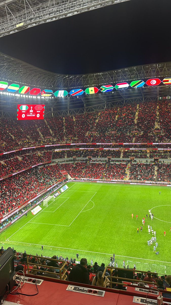 Y esto se fue a los penales #Nigeria #Marruecos Reñifl ese lugar en la final de esta #TotalEnergiesAFCON25 aunque las estadísticas son mejores del lado de los anfitriones
