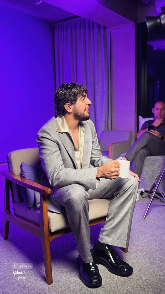 Nattan está apresentando seu novo DVD #NattanInVegas no escritório da <a href="/DeezerBR/">Deezer Brasil</a> em São Paulo! 💜