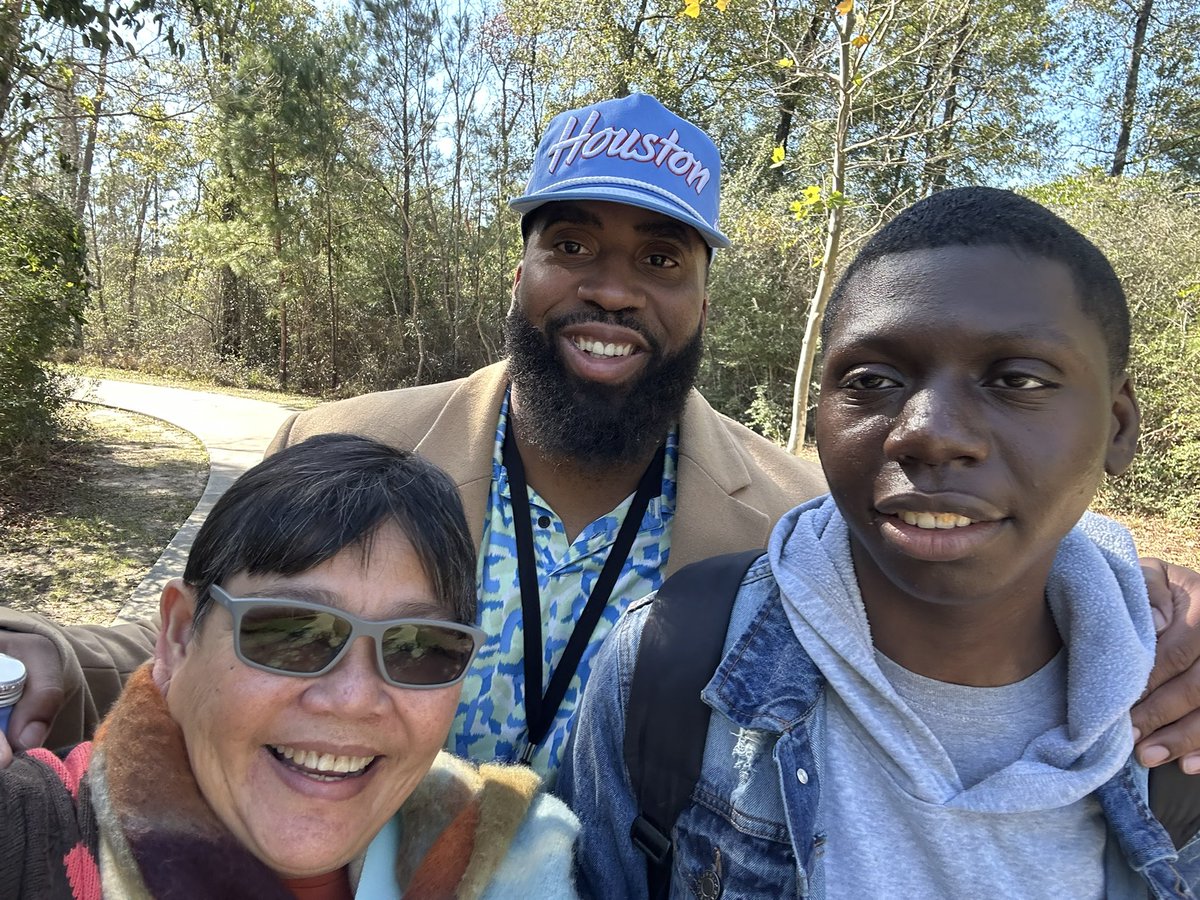 Maria De Veyra tweet media