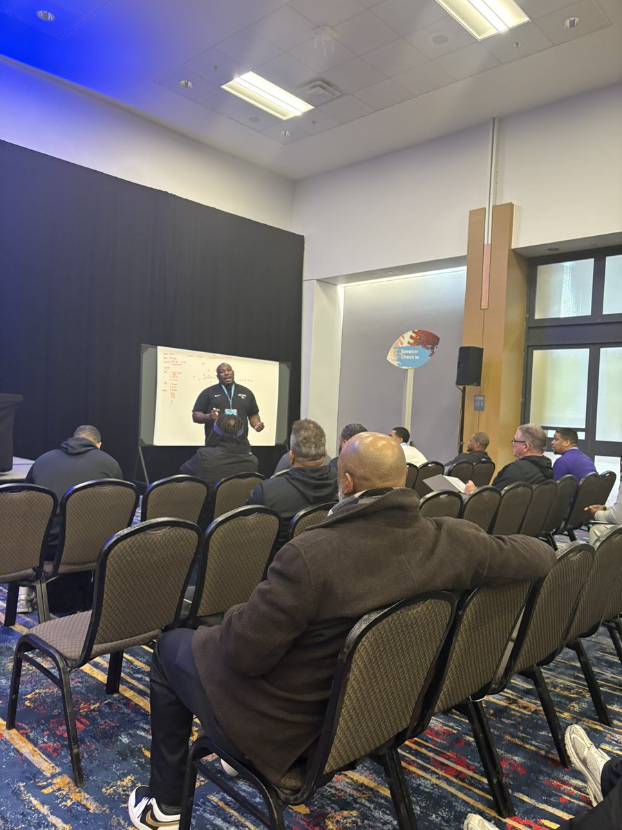 Jeri Petite Jr tweet media