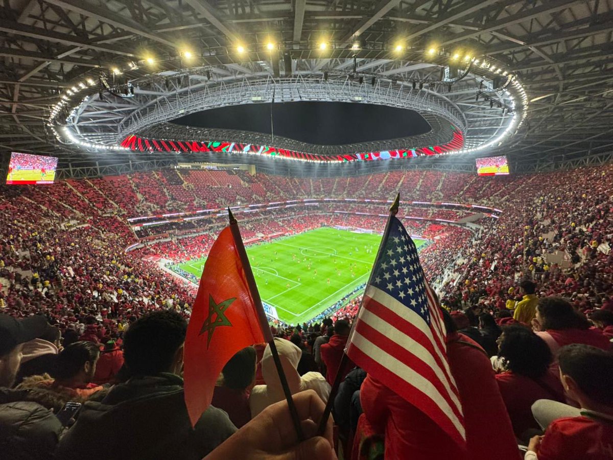 ألف مبرووووك! أسود الأطلس إلى النهائي! إن شاء الله الكأس غادي تبقى هنا! 🇲🇦⚽️

مهاراتكم فوق الميدان وروح الفريق ديالكم تلهم الجماهير في كل مكان، حتى في الولايات المتحدة الأمريكية، فين كأس العالم 2026 غادي يكمّل هاد الأجواء ديال المتعة والحماس.
