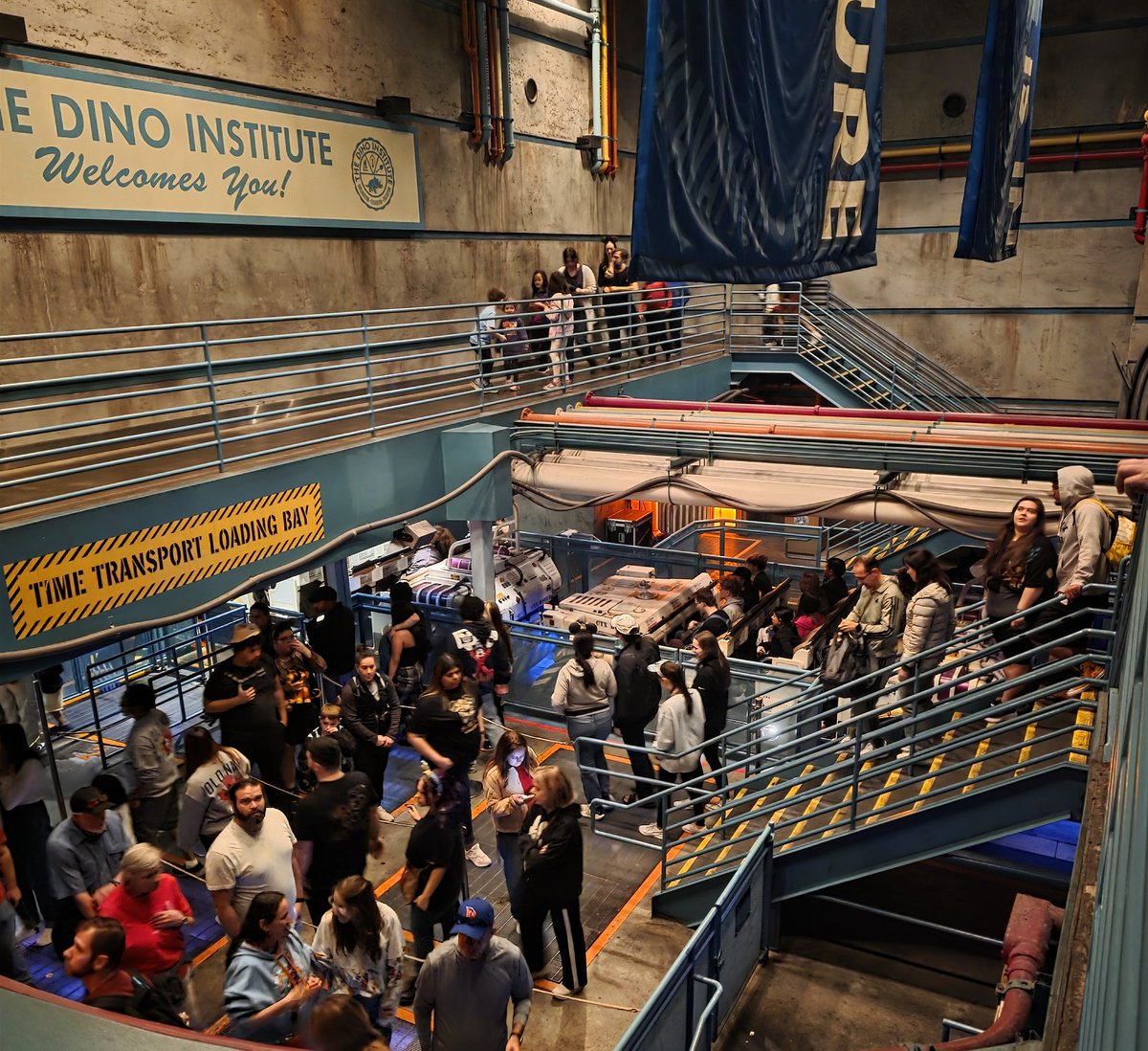 Coastercrew's tweet image. Getting some last rides in 🦕 🦖 @WaltDisneyWorld