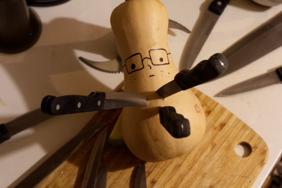 JaneAusten4ever's tweet image. A tragedy unfolded in my kitchen tonight. "Eat tu, Brute"