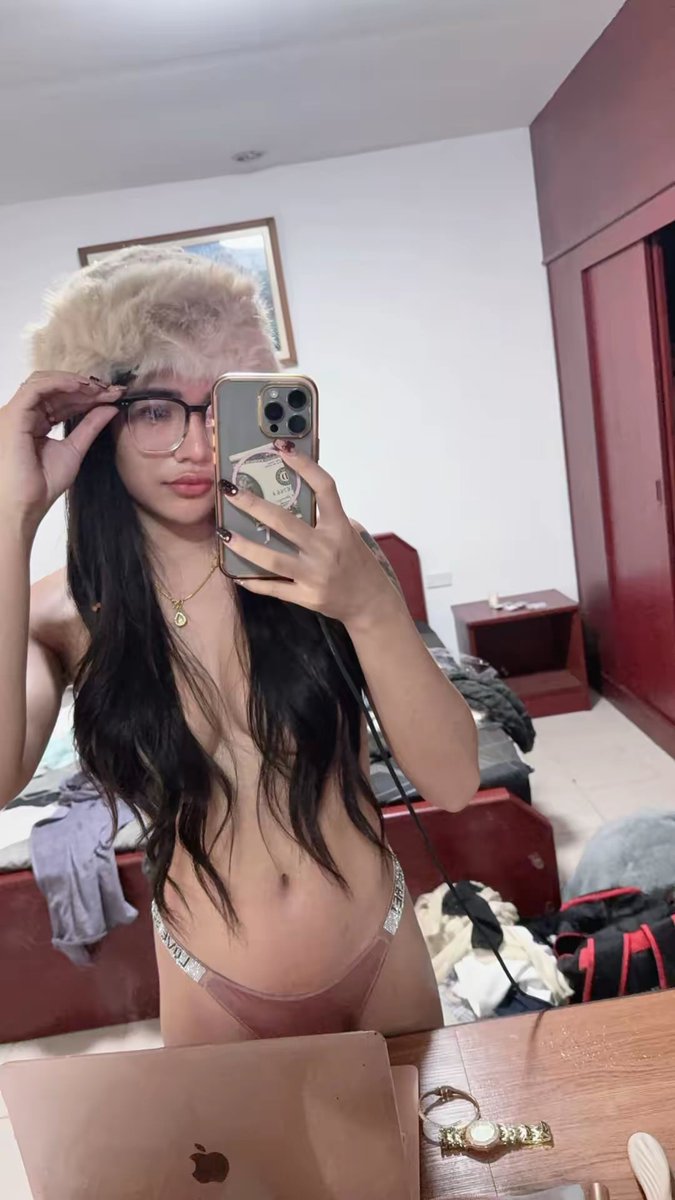 BeautifulLB69's tweet image. ฟ้าไม่แจ้ง ไม่กลับ 😹😽 #พัทยากลาง  #นครสวรรค์ #fwbชลบุรี