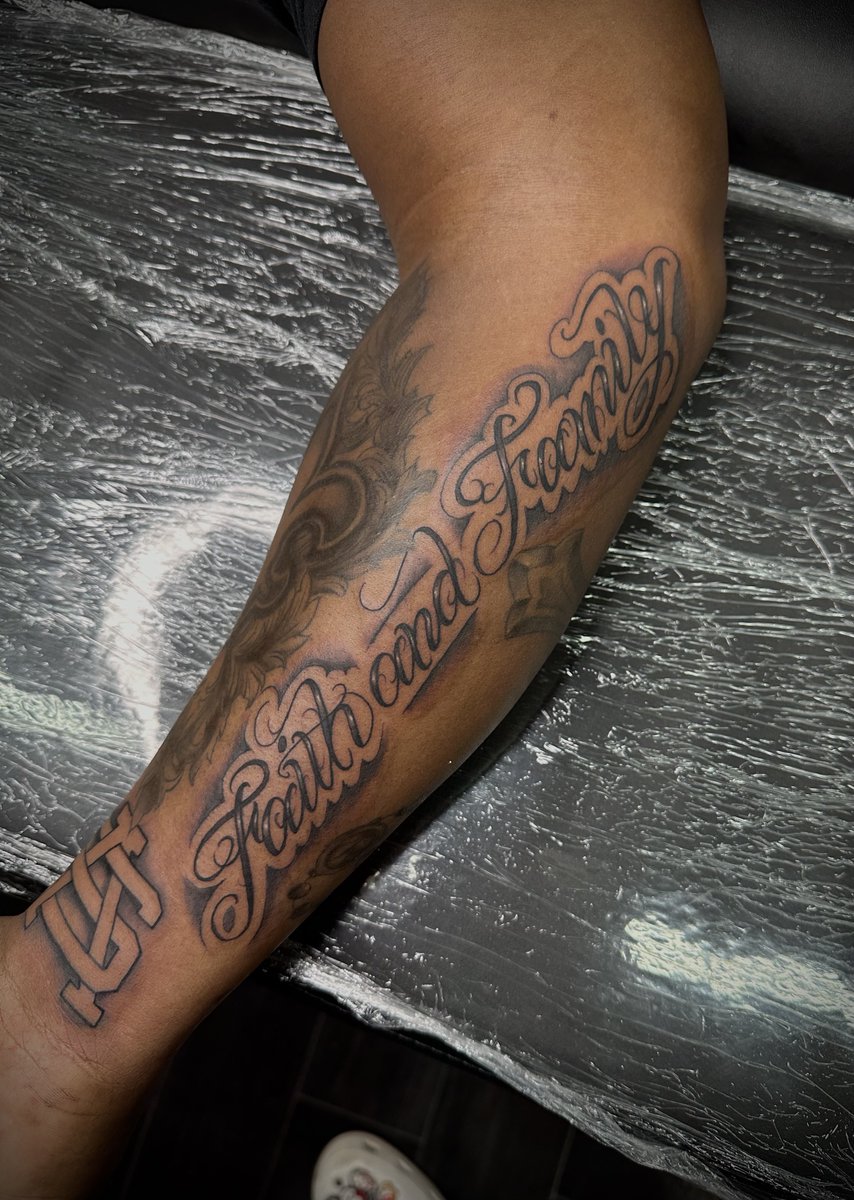 Leo Torres tweet media