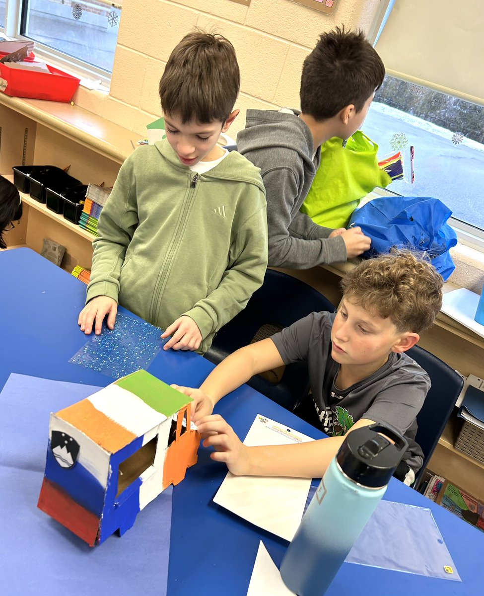 Mr. Evon's Class tweet media