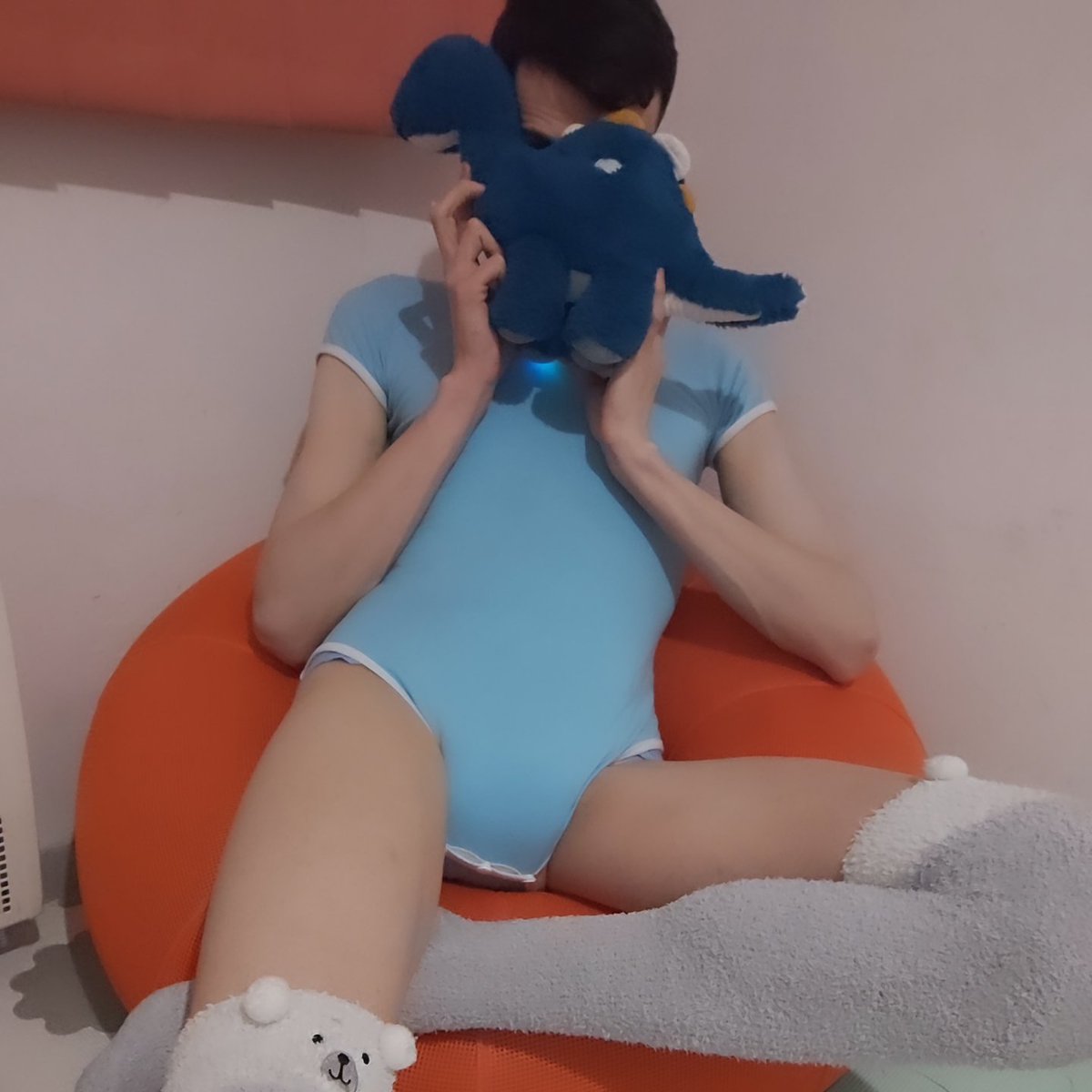 diaperboy47's tweet photo. I love Blue 🔵 and dinosaur RoaR 🦕
And also love being little 🚼 https://t.co/bvk7JMKZhg
