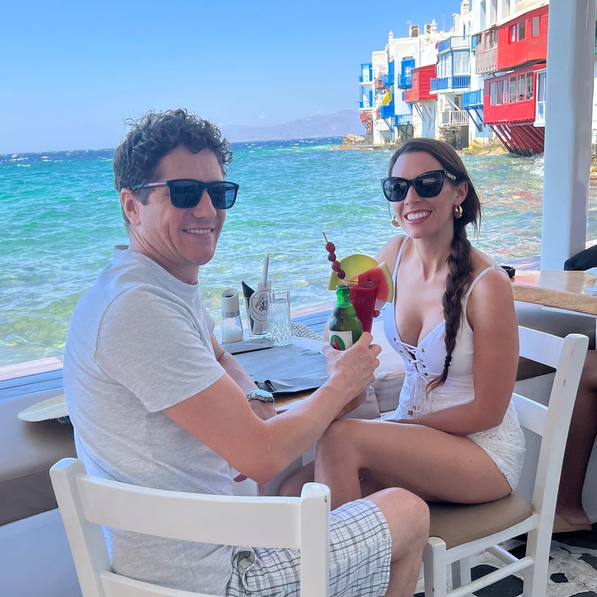 Most people struggle to ask for what they want.

But if you don't master asking for what you want, you will never make your dreams come true.

Here's a fun challenge I have for you...

Next time you go out for coffee, dinner, or another service.

Ask the person serving for a free