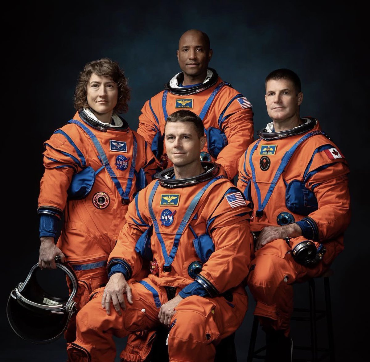 tobyliiiiiiiiii's tweet image. Humans are returning to the Moon for the first time in 54 years in less than a month.

This is not being talked about enough.