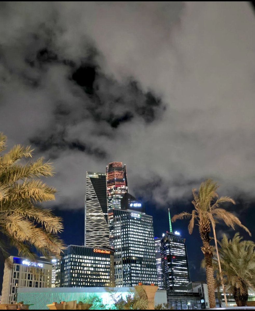 IMMSUl's tweet image. ⚡️⛈️⚡️
#الرياض 
#الرياض_الان