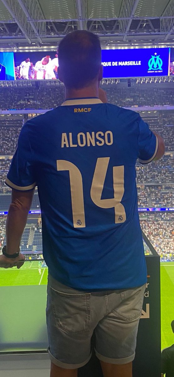 DaniPooling's tweet image. Va por ti Floren, va por ti @vinijr