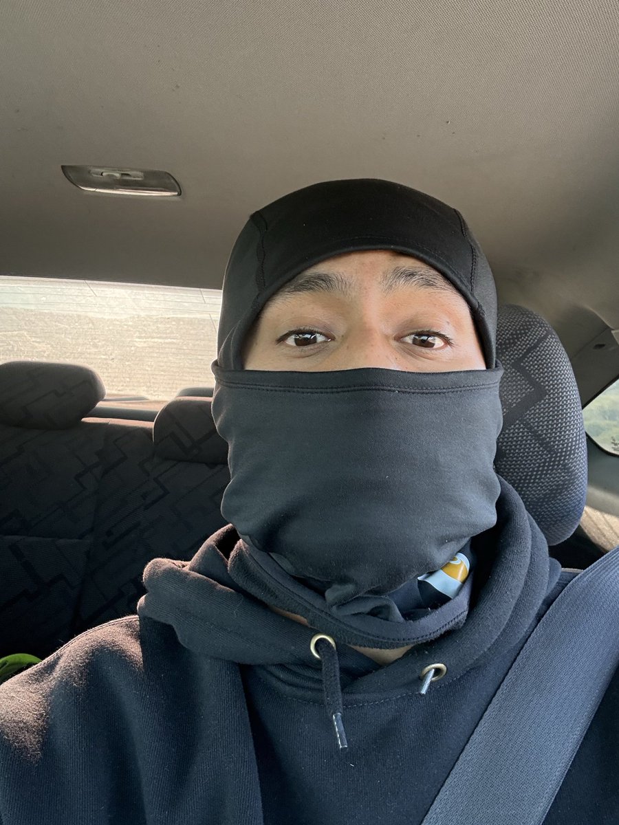 0cotzi's tweet image. Just got off work and League of Legends is calling for my attention. Wish me luck