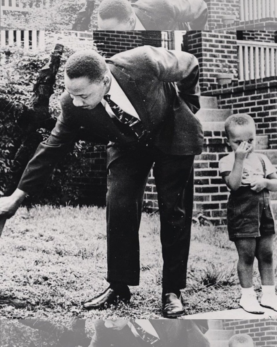 OfficialMLK3's tweet image. Happy birthday, Dad. Your faith in humanity, your insistence on love over hate, and your belief that everyone can serve continue to renew me. In the darkest of times, your legacy is a light. When I feel hopeless, your spirit carries me. You will forever be in my heart.