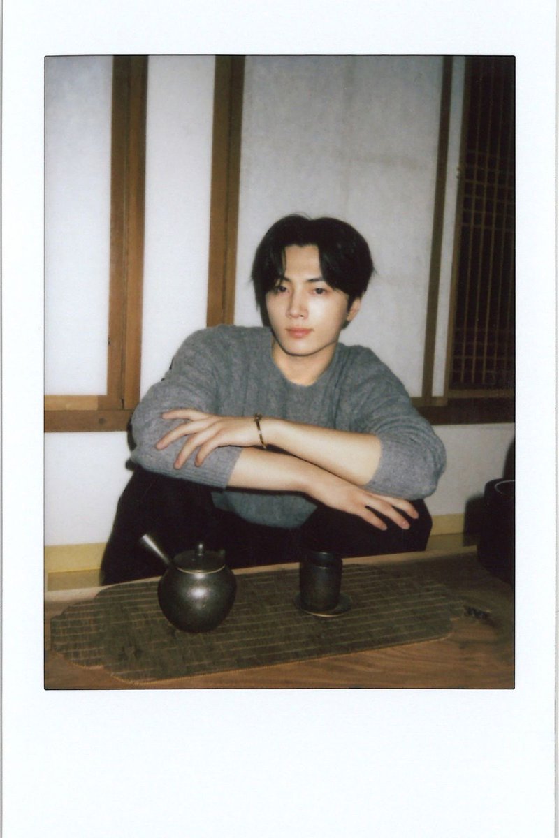 acej4y_02's tweet image. Jay in polaroid