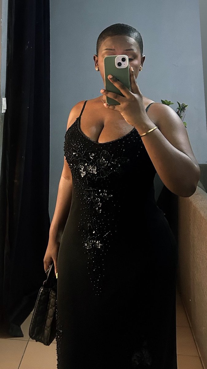 BandeMah's tweet image. Cherries 🍒