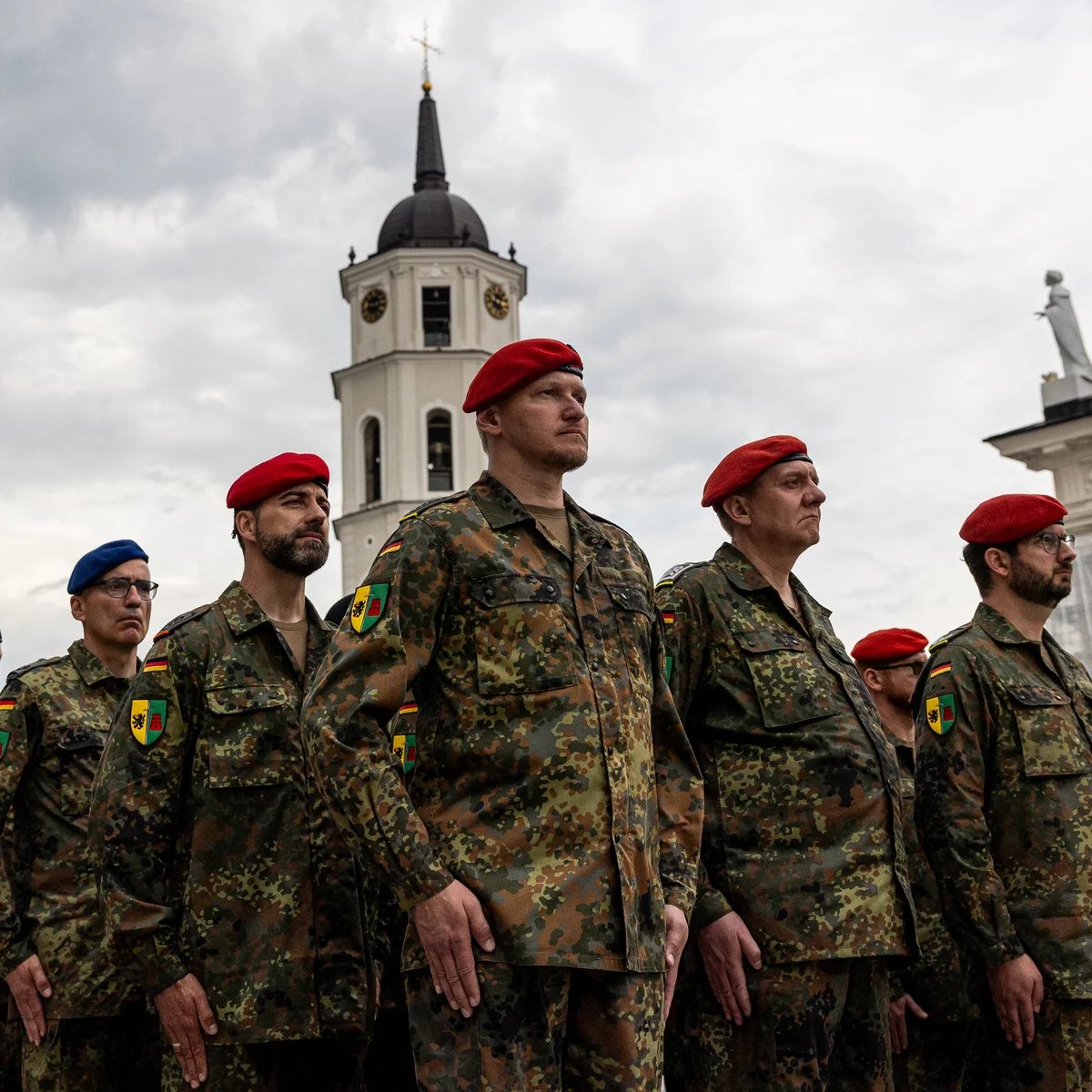 StatAtlas's tweet image. BREAKING: 🇩🇪🇬🇱 Germany to send troops to Greenland, per Reuters.