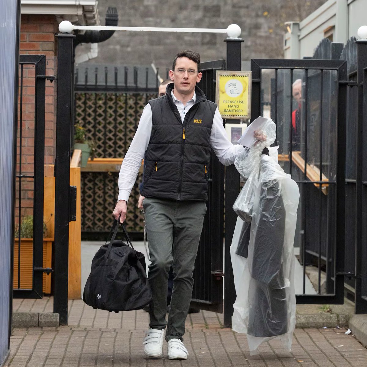 realJosiahBurke's tweet image. My brother teacher @EnochBurke was released from prison today. He spent over 560 days in a jail cell for refusing to bow to transgender ideology. His release today however is a total mockery of justice. Judge Brian Cregan knows full well that Enoch will return to his place of…