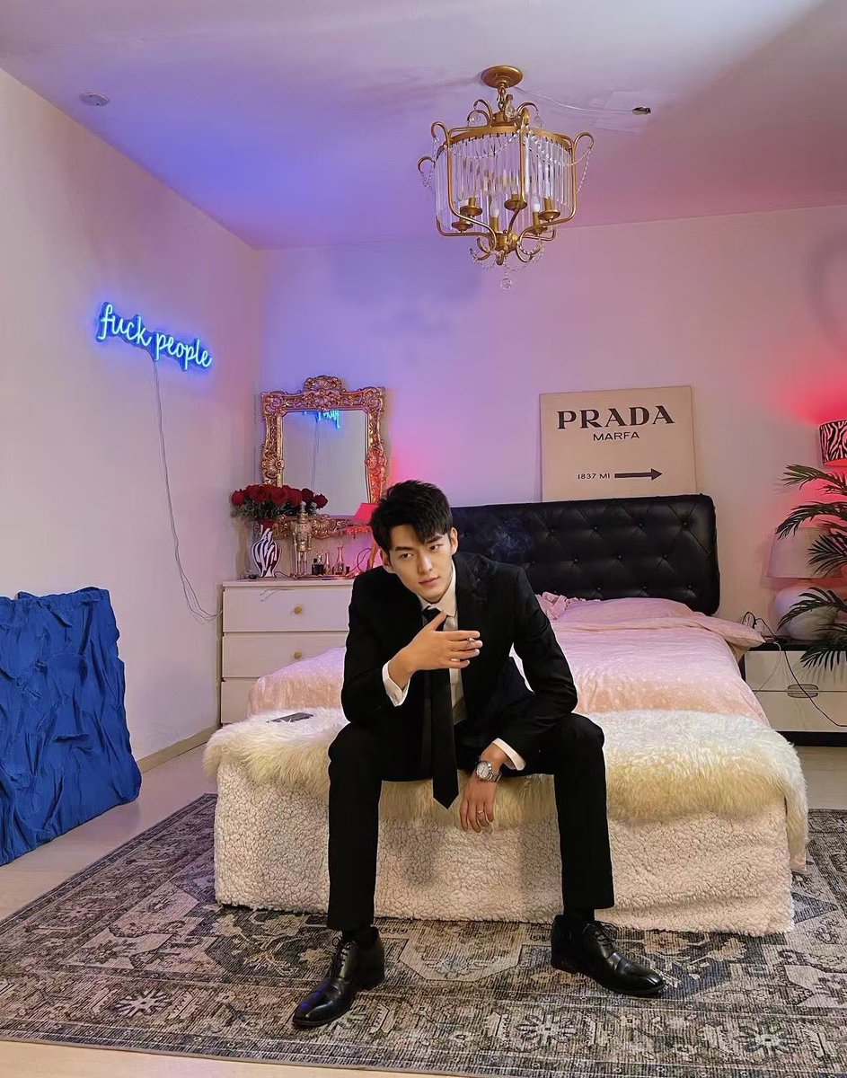 仔仔 男模版
坐标 北京
全国可空🪂
帅气十足 骚味更浓
喜欢主页QQ联系