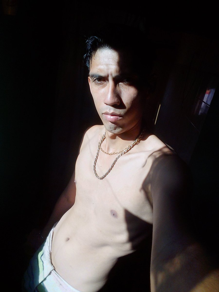 CoitaJhack's tweet photo. Flaco, blanquito y mal encarado 🤤🥵 https://t.co/pdQxQ8SUO7
