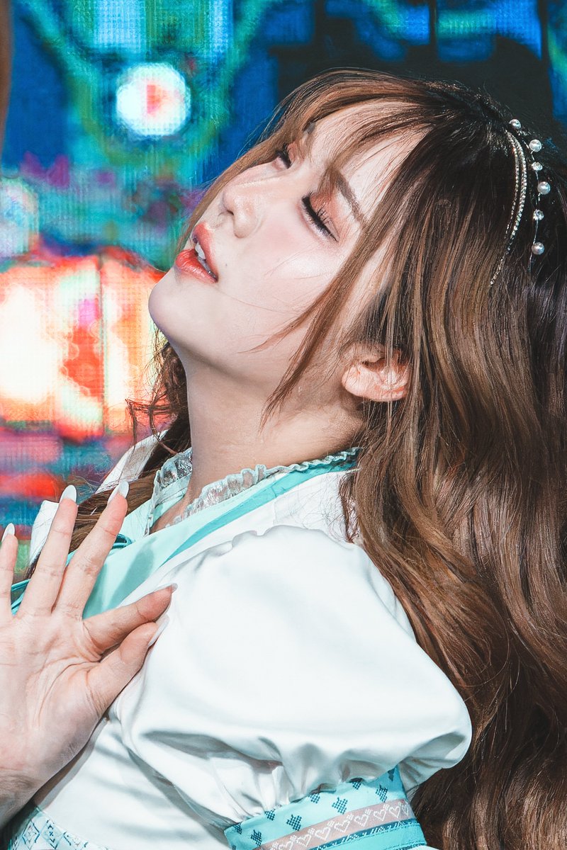 SkipWorkfor48TH's tweet image. CGM48 @ MBK [2026-01-11] (PLOEN Part)

ท่าเต้น ได้ไหม ถ่ายเป็นภาพนิ่งมีท่าสวยๆเยอะเลย
ชุดก็สวย (ค่อยสมกับเป็นชุด CGM หน่อย) คนใส่ก็น่ารัก
แล้วเป็น blocking 12 คนเลยดูทรงพลังกว่าแบบ 6 คนด้วย

อัลบั้ม
tinyurl.com/y3d84zfd

#PloenCGM48
#CGM48