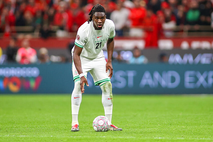 TheOddSolace's tweet image. One of the downsides of video on demand platforms like YouTube is the disservice they have done to mythmaking. Last night's performance by Calvin Bassey was so outrageous that, even though it does not need it, it deserves embellishment. 
I would like to be able to tell my…