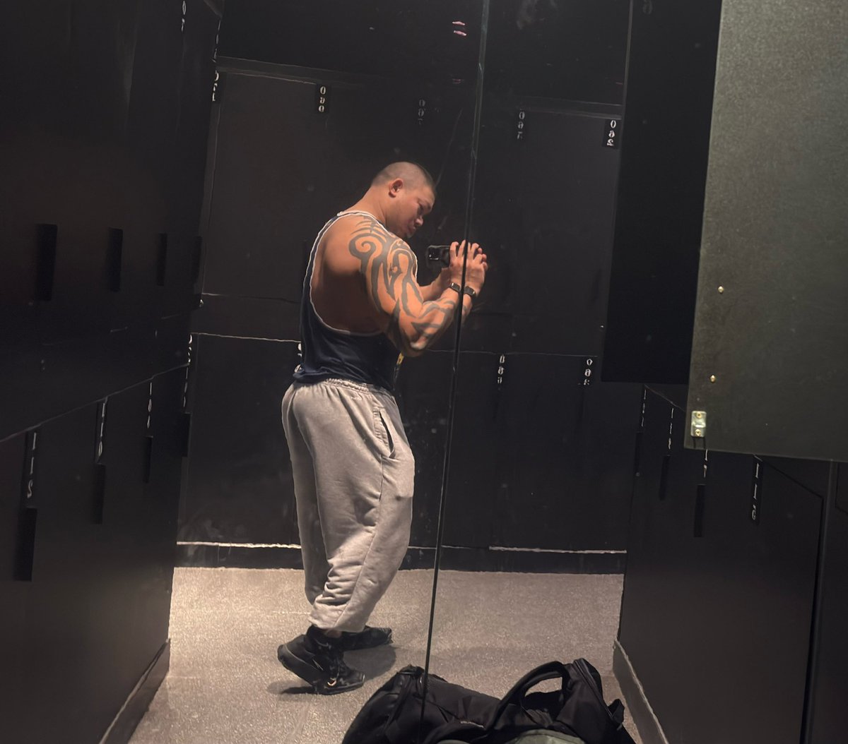 勤劳的打桩机 tweet media