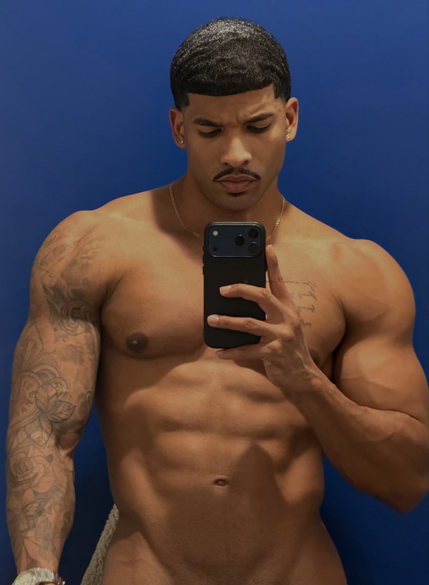 paniwaterss's tweet image. You can look, feelings are optional.